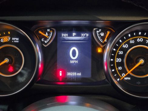 Used 2023 Jeep Wrangler Unlimited Sport AWD/4WD image 28