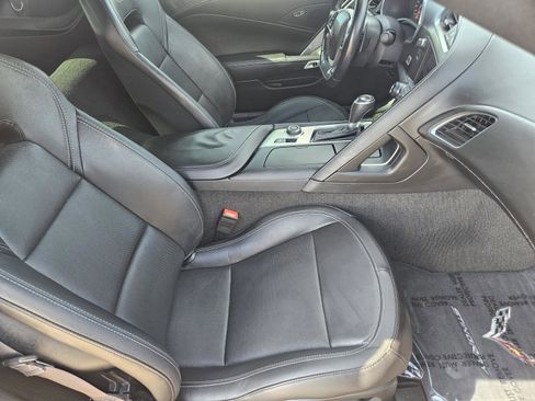 Used 2017 Chevrolet Corvette Stingray Coupe w/ 1LT image 6