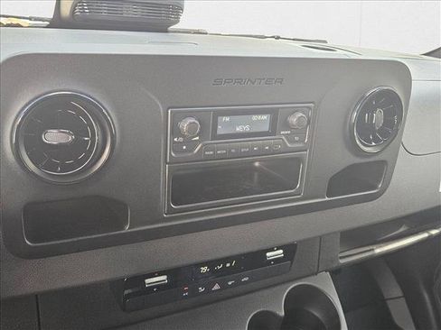 New 2025 Mercedes-Benz Sprinter 2500 image 11