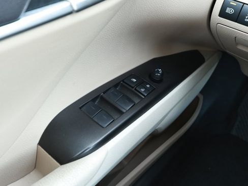 Used 2024 Toyota Camry LE FWD image 20