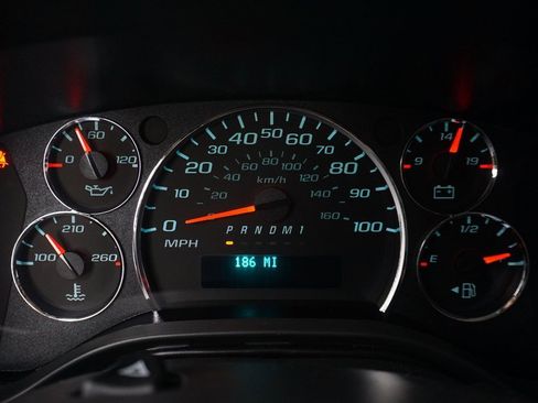 Certified 2025 Chevrolet Express 3500 w/ Driver Convenience Package image 17