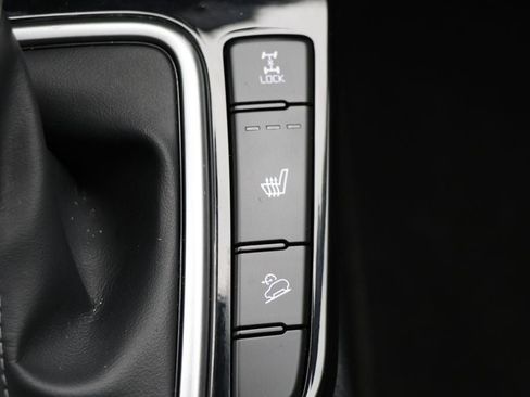 Used 2023 Kia Seltos SX image 26