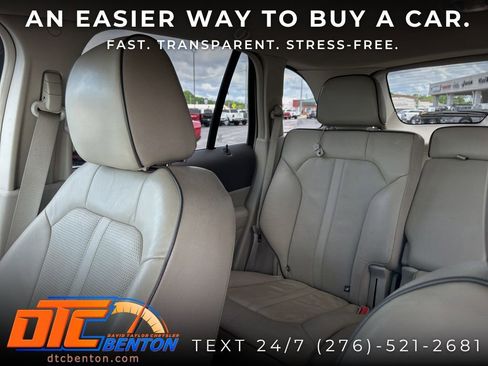 Used 2014 Lincoln MKX AWD w/ Equipment Group 101A image 10