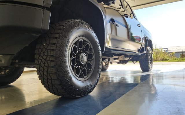 Used 2025 Chevrolet Silverado 2500 ZR2 w/ ZR2 Bison Edition AWD/4WD image 6