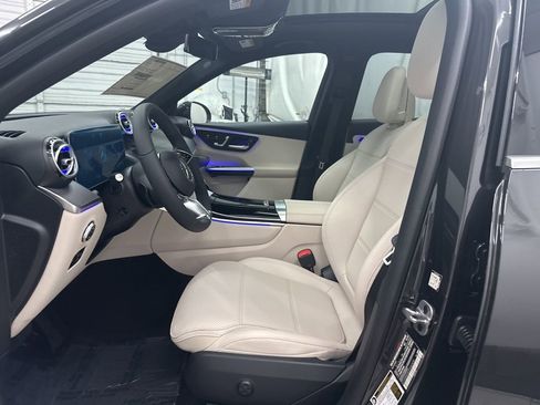 New 2026 Mercedes-Benz GLC 300 image 19