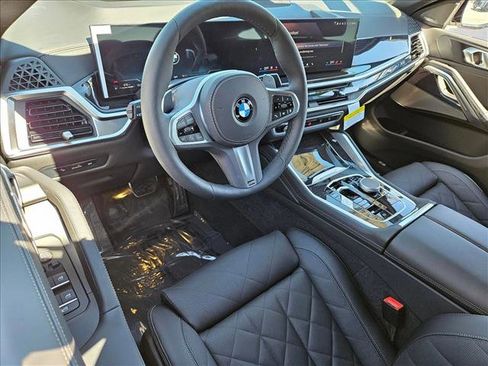 New 2026 BMW X6 xDrive40i image 3