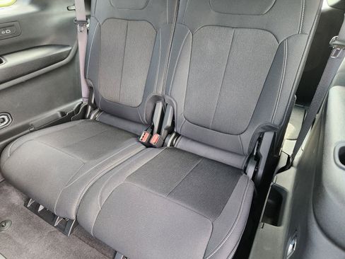 New 2025 Jeep Grand Cherokee L Laredo w/ Luxury Tech Group I RWD image 40