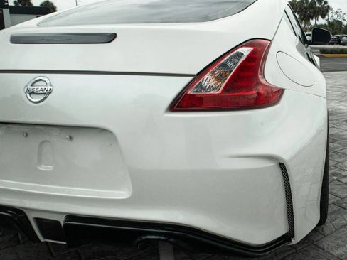 Used 2016 Nissan 370Z Coupe RWD image 11