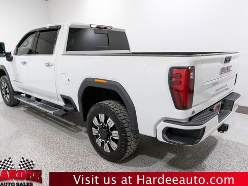Used 2024 GMC Sierra 2500 Denali w/ Technology Package image 3
