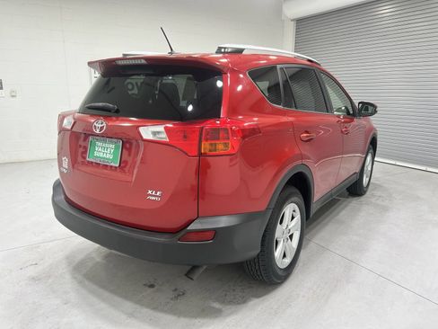 Used 2014 Toyota RAV4 XLE AWD/4WD image 8