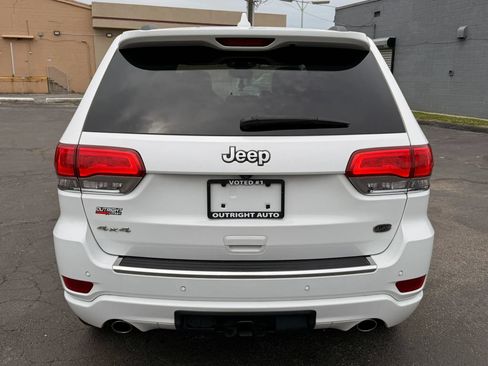 Used 2019 Jeep Grand Cherokee Overland AWD/4WD image 3