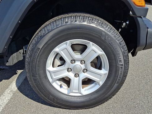 Used 2022 Jeep Wrangler Unlimited Sport AWD/4WD image 33