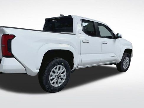 New 2026 Toyota Tacoma SR5 image 8