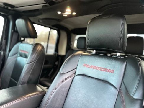 Used 2022 Jeep Gladiator Rubicon image 12