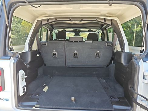 Used 2024 Jeep Wrangler Unlimited Rubicon 4xe image 19