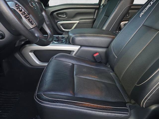 Used 2019 Nissan Titan PRO-4X w/ Pro-4x Convenience Package AWD/4WD image 11