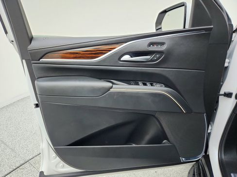 Used 2023 Cadillac Escalade Premium Luxury w/ LPO, Radiant Package image 25