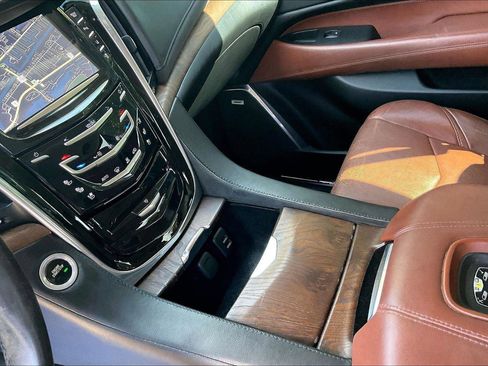Used 2015 Cadillac Escalade Premium AWD/4WD image 18