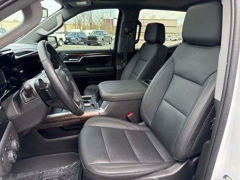 Used 2024 Chevrolet Silverado 1500 LT Trail Boss w/ LT Trail Boss Premium Package image 10