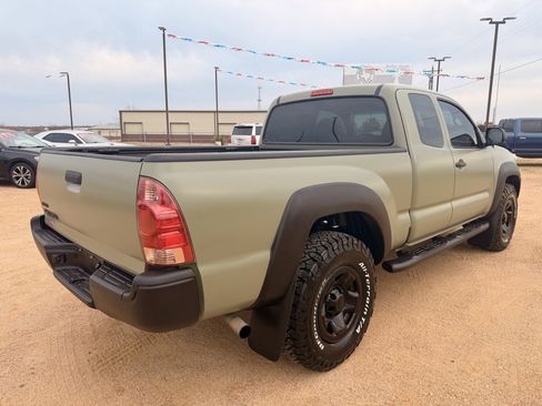 Used 2015 Toyota Tacoma 4x4 Access Cab image 5