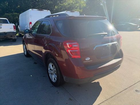Used 2017 Chevrolet Equinox LT w/ Convenience Package FWD image 9