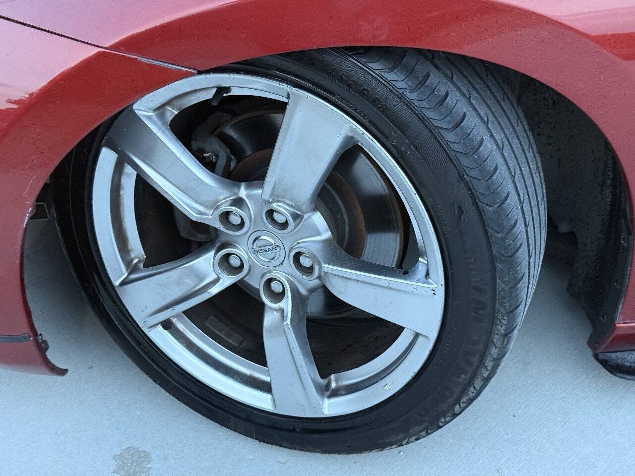 Used 2015 Nissan 370Z Coupe w/ Aerodynamics Package RWD image 4