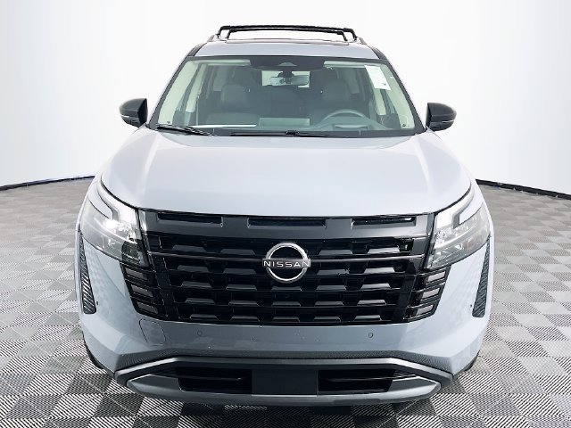 New 2026 Nissan Pathfinder Platinum w/ Cargo Package FWD image 3