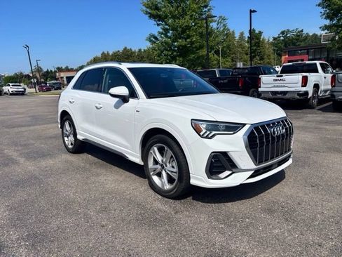 Used 2024 Audi Q3 2.0T Premium Plus AWD/4WD image 3