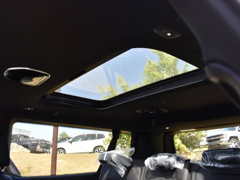 New 2026 Jeep Grand Wagoneer L Limited AWD/4WD image 30