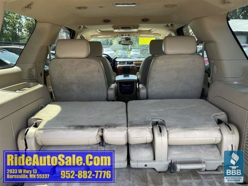 Used 2008 Chevrolet Tahoe LTZ w/ LTZ Preferred Equipment Group AWD/4WD image 31