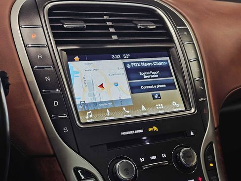 Used 2019 Lincoln Nautilus Black Label image 16