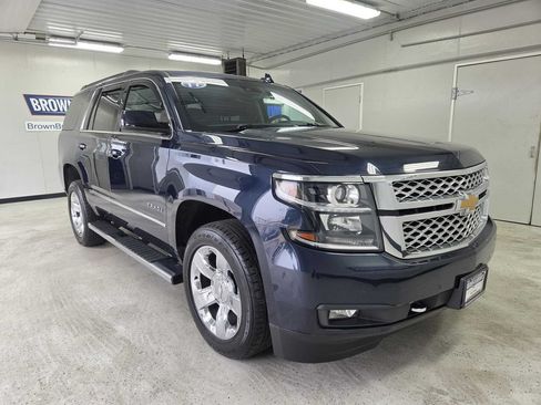 Used 2017 Chevrolet Tahoe LT w/ LT Signature Package AWD/4WD image 13