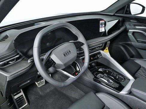 New 2025 Audi SQ5 Premium Plus image 4