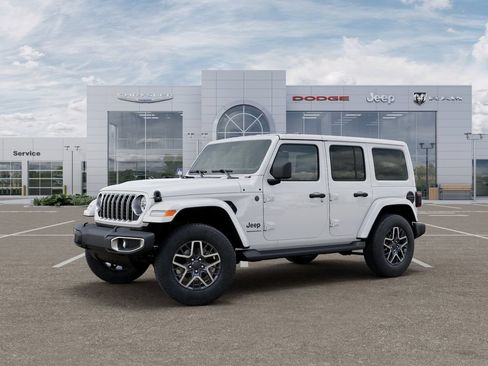 New 2026 Jeep Wrangler Unlimited Sahara AWD/4WD image 2