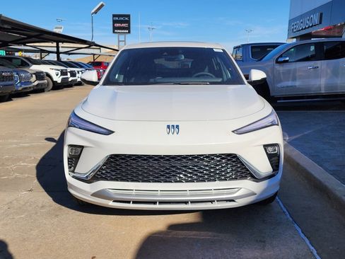 New 2026 Buick Envista Avenir image 9