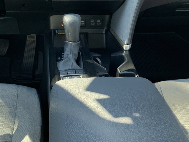 Used 2026 Toyota Camry LE w/ Convenience Package FWD image 27