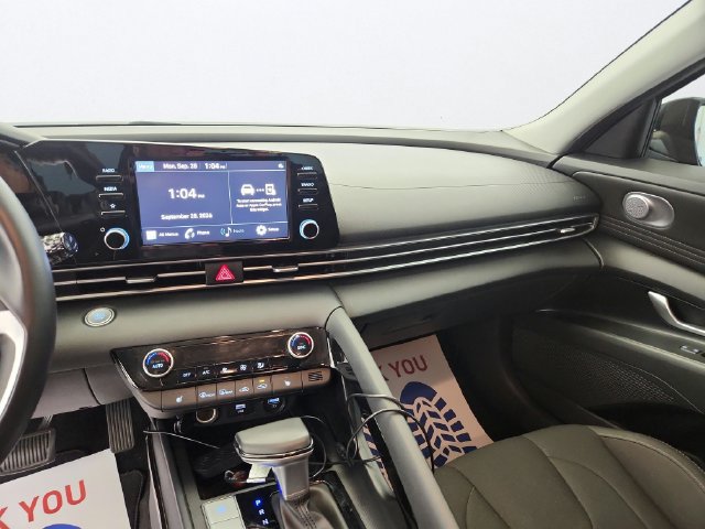 Used 2021 Hyundai Elantra SEL w/ Convenience Package FWD image 18