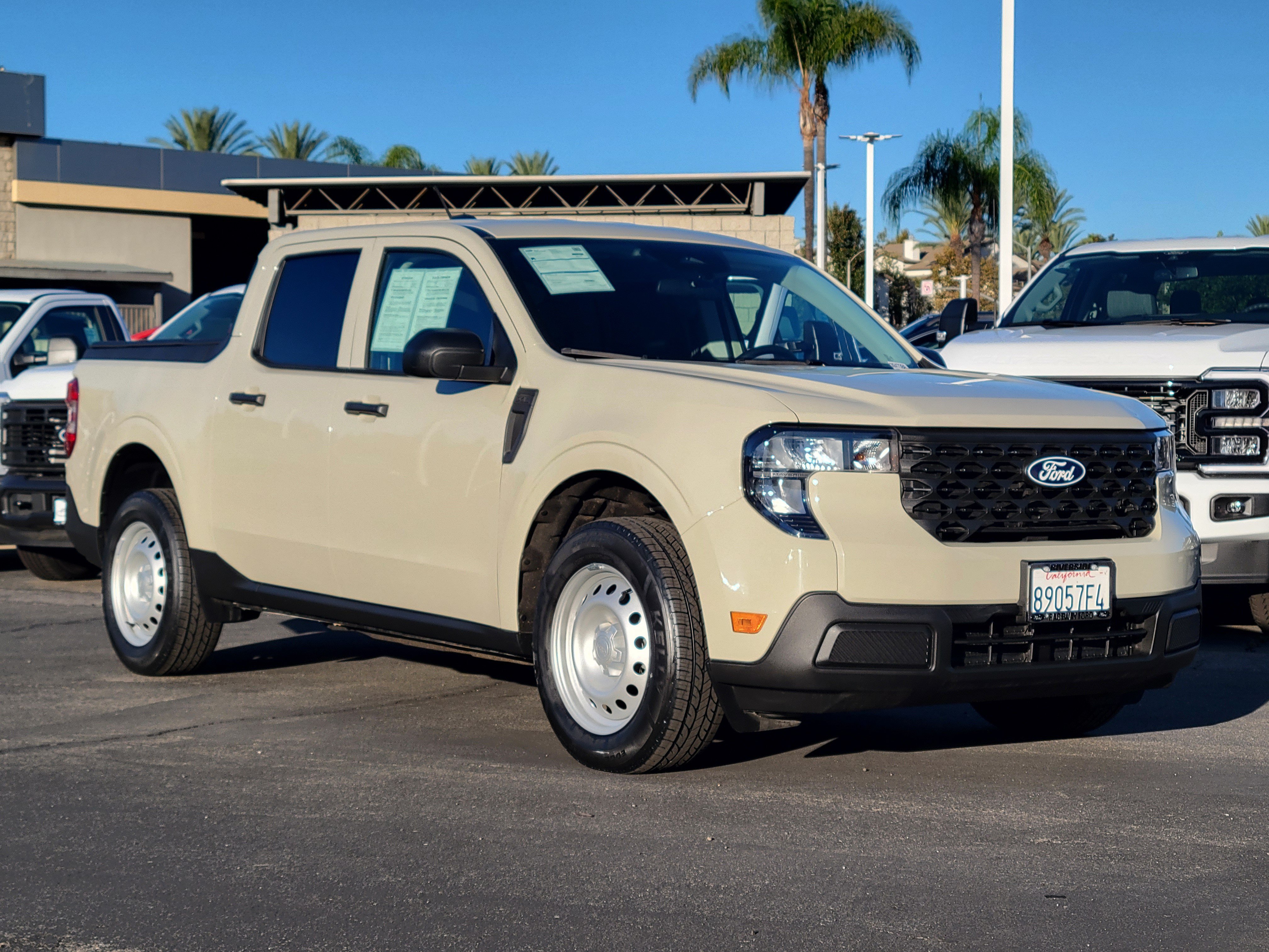 Certified 2025 Ford Maverick XL FWD image 1