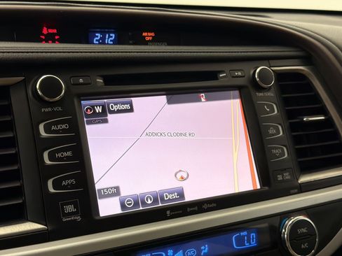 Used 2019 Toyota Highlander Limited FWD image 18