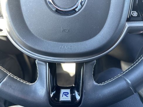 Used 2020 Volvo XC90 T6 R-Design w/ Protection Package Premier image 23