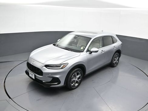Certified 2024 Honda HR-V EX-L image 68