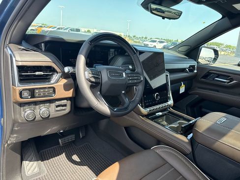New 2026 GMC Yukon Denali Ultimate AWD/4WD image 19