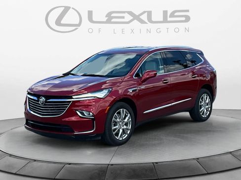 Used 2023 Buick Enclave Essence w/ Experience Buick Package FWD image 1