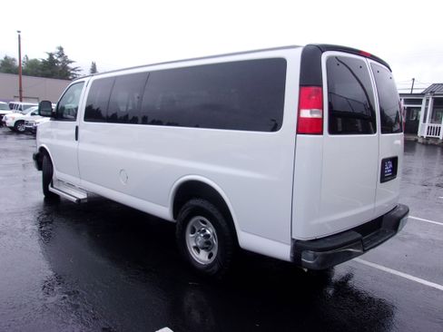 Used 2016 Chevrolet Express 3500 LT w/ LT Preferred Equipment Group image 7