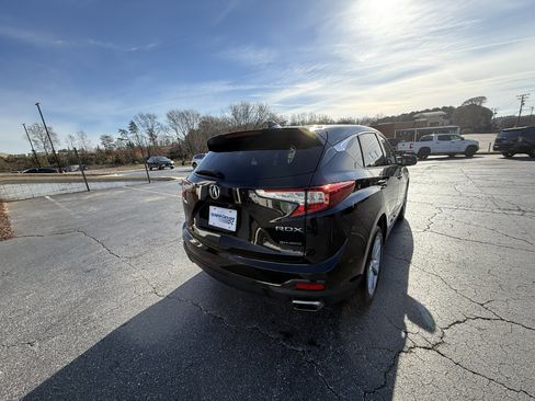 Used 2024 Acura RDX SH-AWD image 10