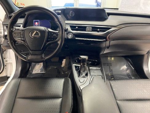 Used 2021 Lexus UX 200 w/ Accessory Package (Z1) image 23