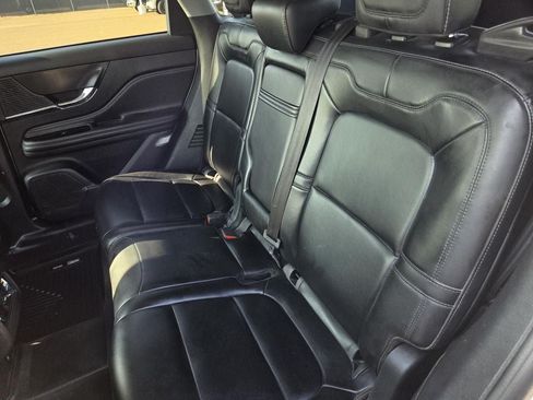 Used 2022 Lincoln Corsair FWD image 13