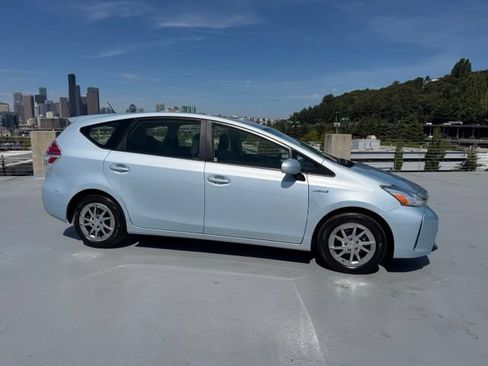 Used 2015 Toyota Prius V Two FWD image 2
