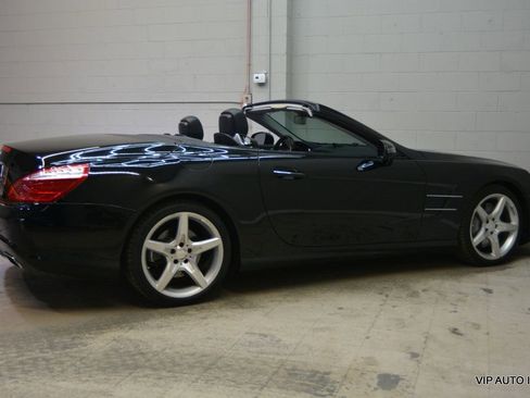 Used 2013 Mercedes-Benz SL 550 image 11