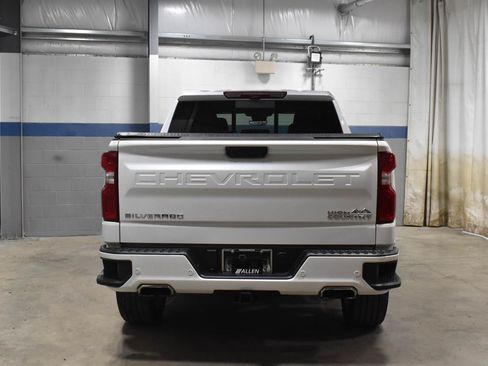 Used 2025 Chevrolet Silverado 1500 High Country w/ High Country Premium Package AWD/4WD image 25